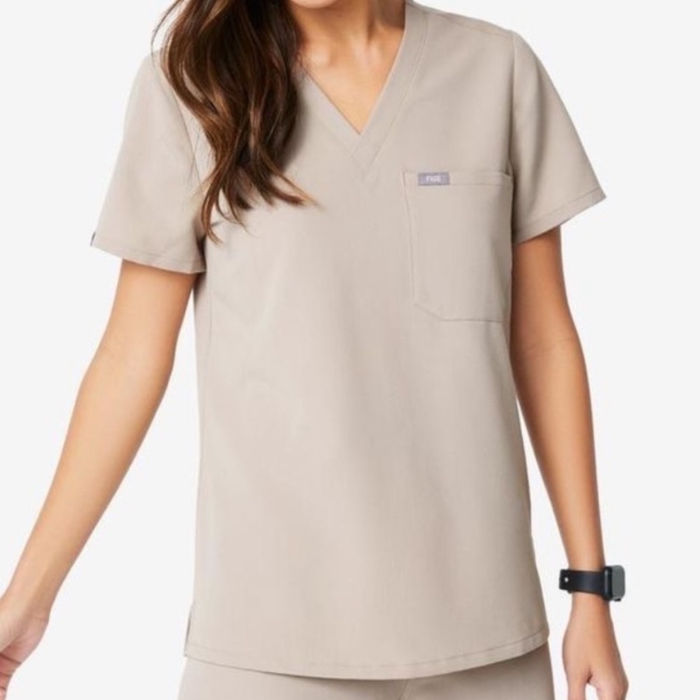 FIGS Womens Catarina top